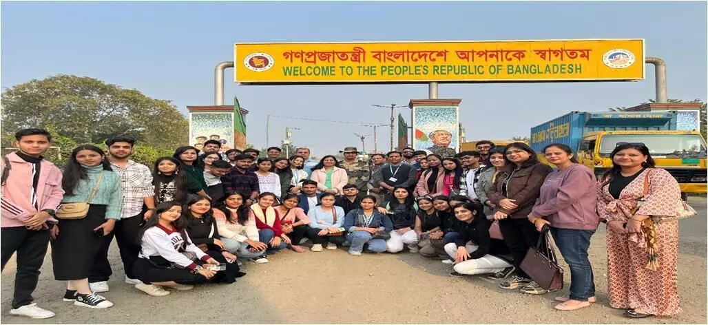 DPSR University Sponsors India-Bangladesh Border Trip for Azadi Ka Amrit Mahotsav