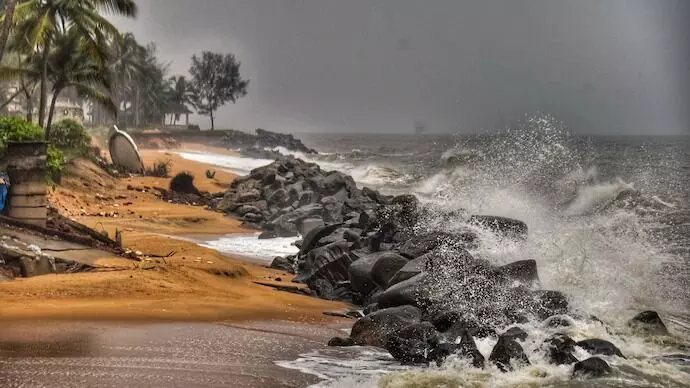 Indian Coast Guard Lauded for Seamless Coordination in Tackling Cyclone Remal