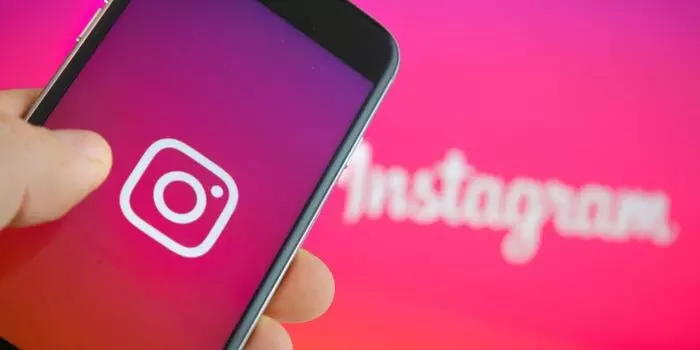 Instagram Tests Unskippable Ads in New Monetization Move