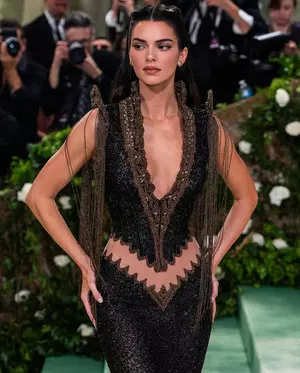 Kendall Jenner: I dont let a lot of people into my life