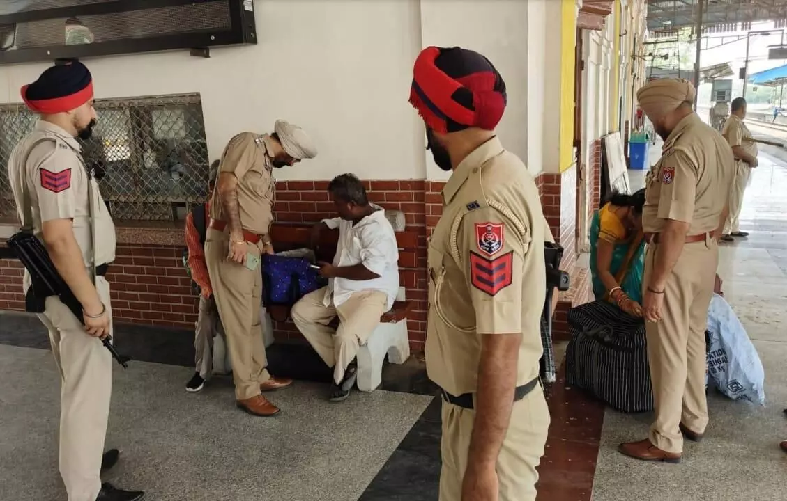 Punjab Police Conduct Massive Security Sweep at Railway Stations Ahead of Independence Day 2024