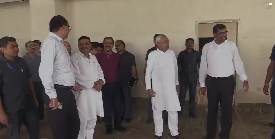 Bihar CM Nitish Kumar Inspects New Patna Collectorate: Pushes for Swift Completion and Green Features