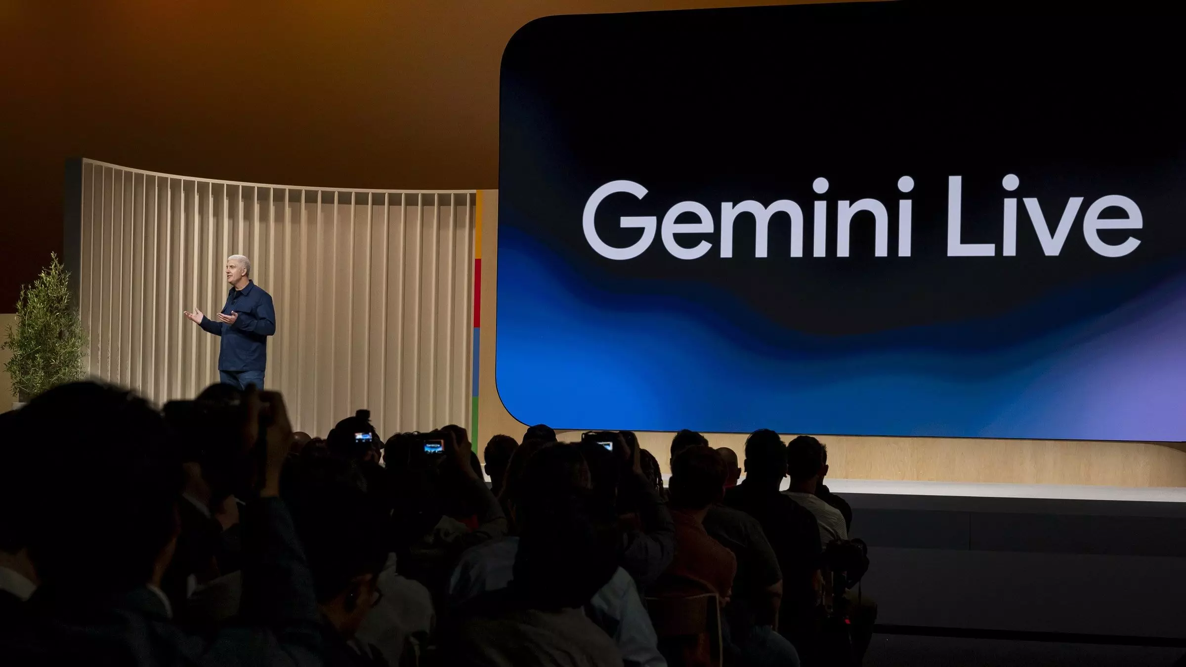 Google Unveils Gemini Live, an AI-Powered Assistant for Pixel Devices