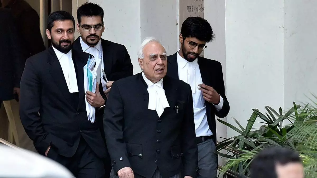 Solicitor General Tushar Mehta Reprimands Kapil Sibal: Someone Has Died, At Least Do Not Laugh