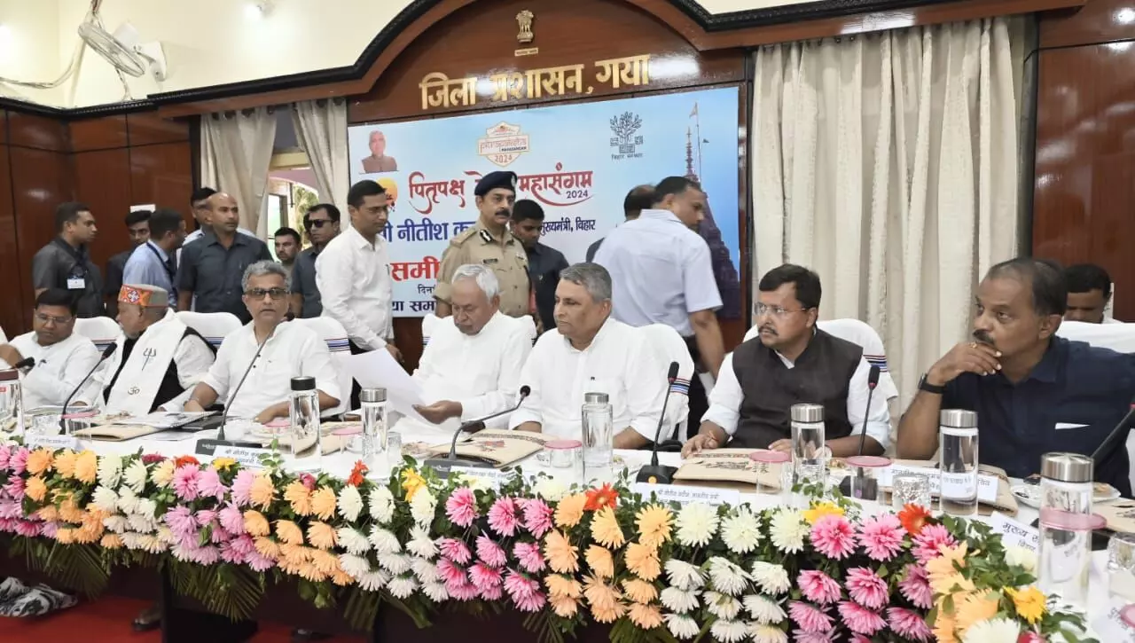 Bihar CM Nitish Kumar Reviews Preparations for Pitripaksha Mela-2024