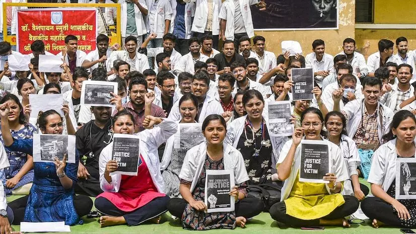 Kolkata’s Protesting Doctors Appeal to President Murmu for Justice in Rape-Murder Case, Seek Safe Working Conditions