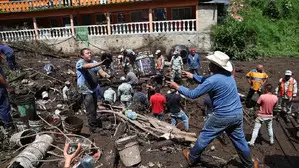 Mexico: 1 killed, 12 missing in landslide