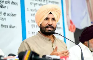 Punjab Congress Chief Raja Warring lashes out at Ravneet Bittu for calling Rahul Gandhi a terrorist