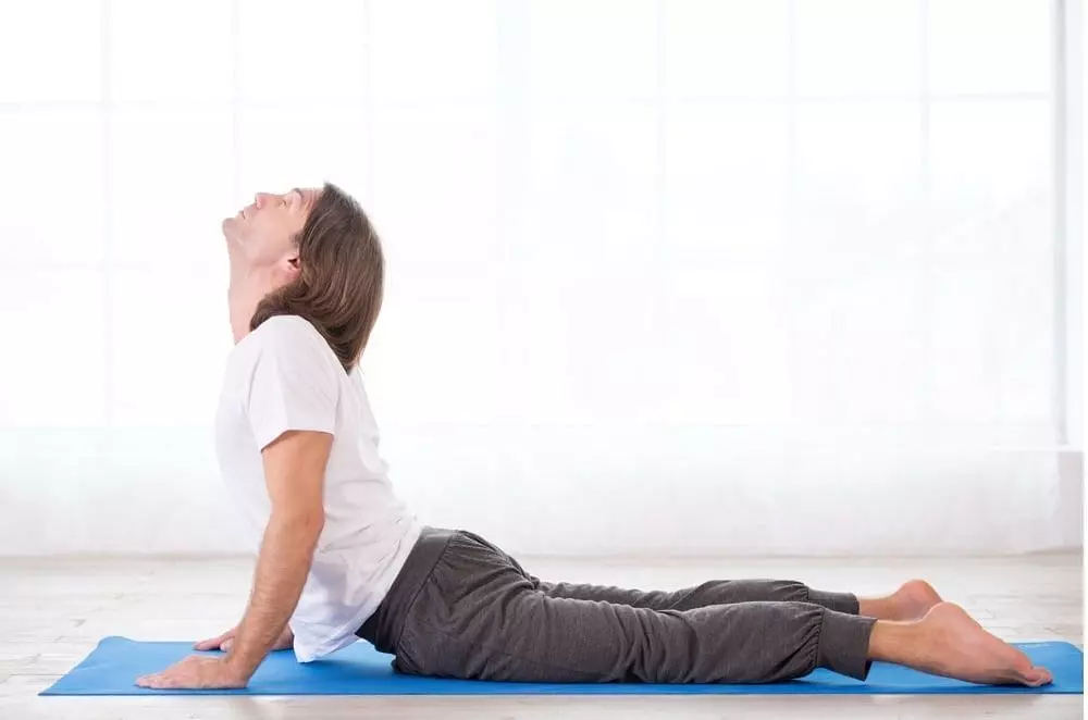 Boost Your Morning Energy with These Two Simple Yogasanas