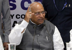 Kharge reaffirms Congs development agenda for J&K