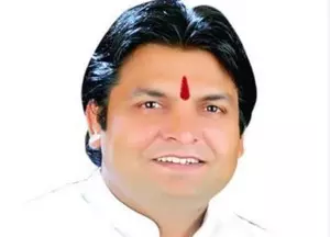 BJPs Gurgaon candidate seeks votes as dakshina in Pitrupaksha