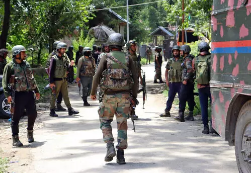 Two terrorists killed, five security personnel injured in ongoing J&K encounter (2nd Lead)