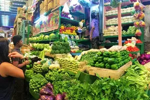 Vegetable prices soar in Kolkata retail markets ahead of festive season