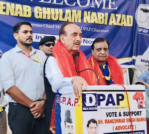 Want Article 370 back, but not expecting anything from BJP: Azad