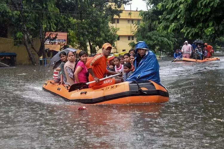 Severe Floods Ravage Bihar as Rivers Overflow Due to Continuous Rainfall in Nepal Division; CM Nitish Kumar Government Leads Relief Efforts