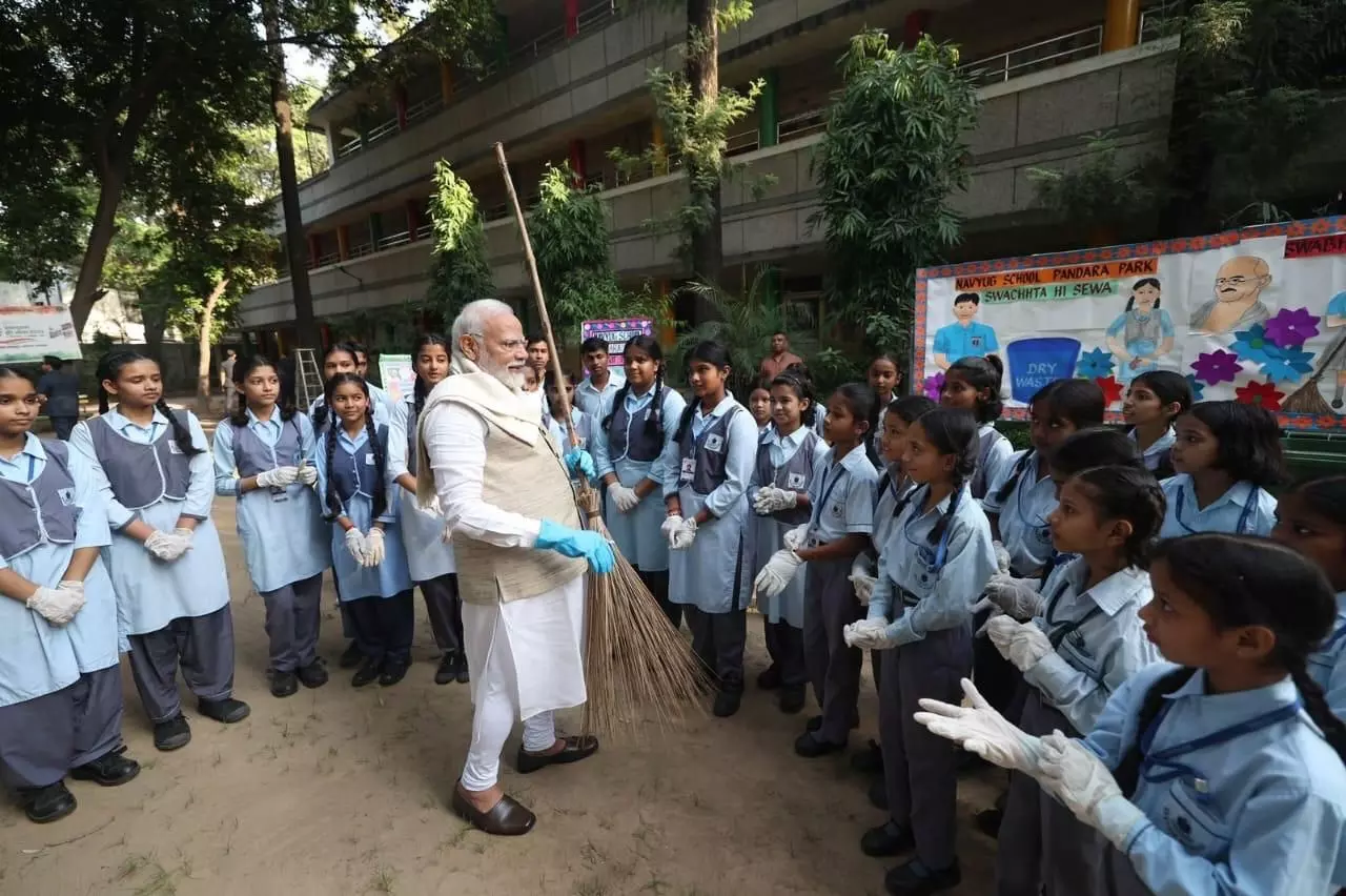 PM Modi Leads Swachhta Hi Seva Campaign at NDMCs Navyug School, Marks 10 Years of Swachh Bharat Mission