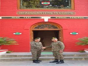 J&K: Lt Gen Prashant Srivastava assumes Command of Chinar Corps