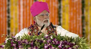 PM accuses Cong of keeping Dalits, poor, tribals away from mainstream