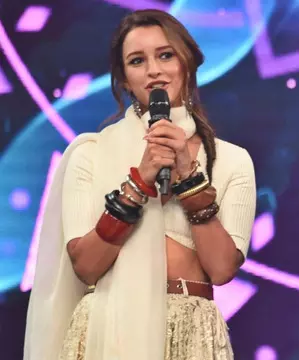 Triptii Dimri impresses audience on ‘Sa Re Ga Ma Pa’ sets with her vocal prowess