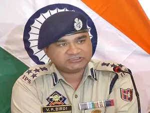 Need to improve conviction rates in narco & terror-related cases: IGP Kashmir