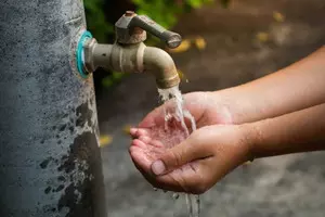 Contaminated water sparks outrage in Vadodara locality