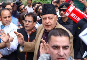 Can Farooq Abdullah act as a bridge between Delhi and J&K?