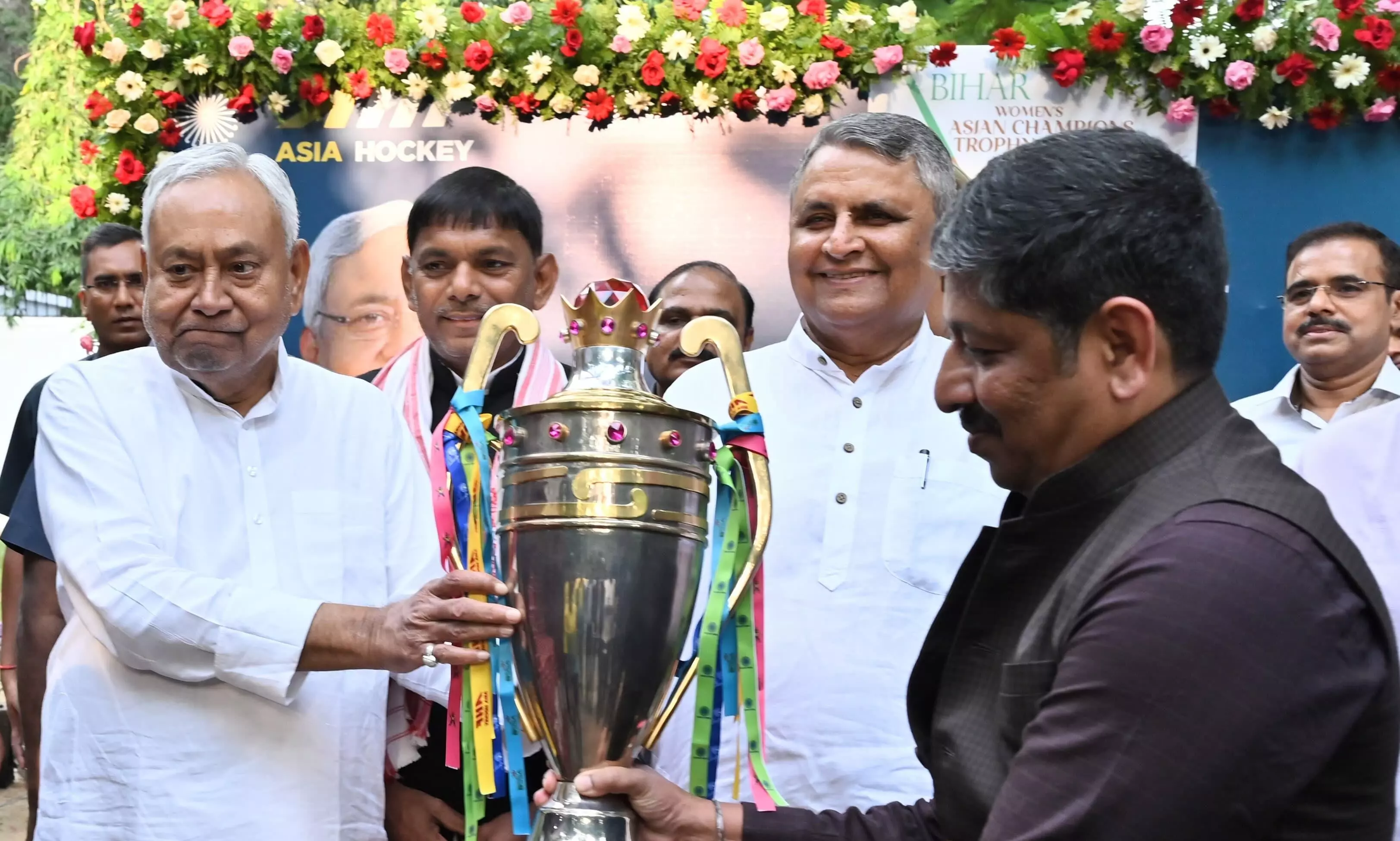 Nitish Kumar Flags Off Womens Asian Hockey Champions Trophy Gaurav Yatra in Bihar