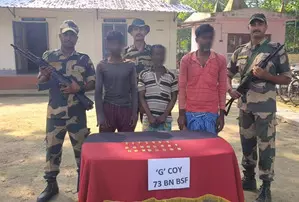 BSF seizes 2.75 kg gold along Indo-B’desh border, 3 farmers held