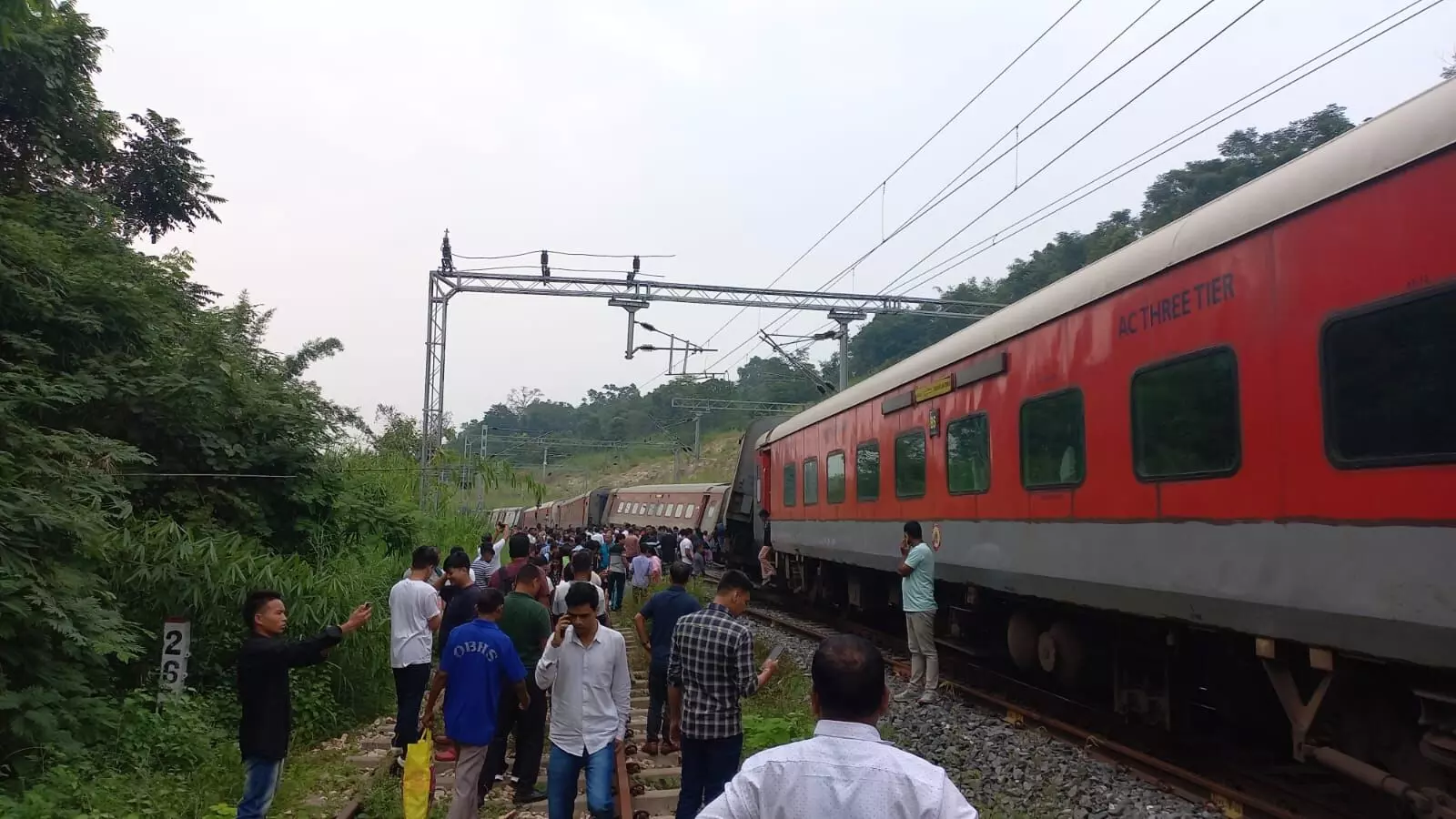 Train Derailment in Assams Lumding Division: 8 Coaches Derailed, No Casualties Reported