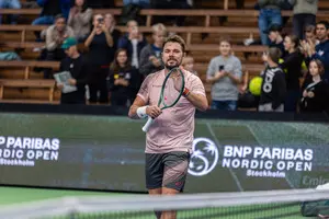 Wawrinka becomes oldest quarterfinalist at Nordic Open