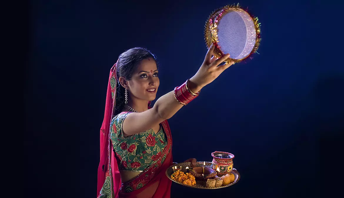 Karwa Chauth: 20 Heartfelt Quotes to Celebrate Love and Togetherness on Karwa Chauth