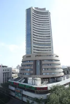 Sensex ends flat, Hindustan Unilever among top losers