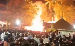 Kerala temple fire: Protocols not followed, police detain two (Ld)