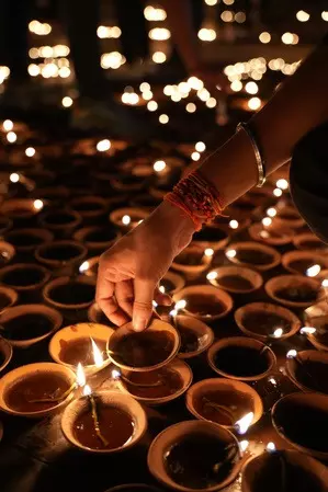 Grand Ayodhya Deepotsav aims to set record with 28 lakh diyas 