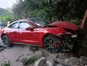 Speeding Porsche crashes into KBR Park fence in Hyderabad