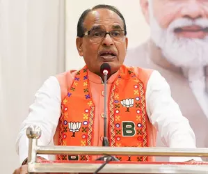 Shivraj Singh Chouhan attacks Kharge, says Cong never keeps its promises