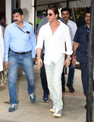 Mumbai Police team in Cgarh to probe death threat to Shah Rukh Khan 