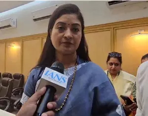 Pity UP Women Commissions chairperson for strange fair sex safety guidelines: Alka Lamba