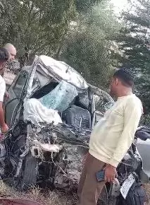 Car collides with truck, claims five lives on Greater Noida Expressway