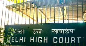 Sale deed cannot certify the agricultural nature of the land: Delhi HC