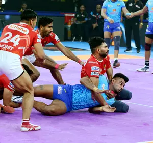 PKL Season 11: Guman Singh stars as Gujarat Giants return to winning ways against Bengal Warriorz