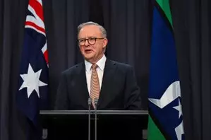 Australian govt to compel social media companies to proactively keep users safe