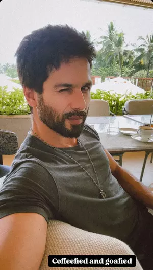 Shahid Kapoor winks at camera as he’s all ‘coffeefied’ and ‘Goafied’