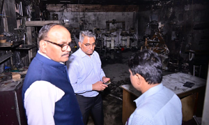 UP Deputy CM inspects site of Jhansi hospital fire; 10 dead, 16 newborns critical