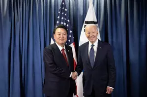 Yoon, Biden hold farewell summit in Peru