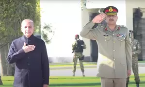 Disinformation major challenge, says Pak army chief after drawing flak on social media