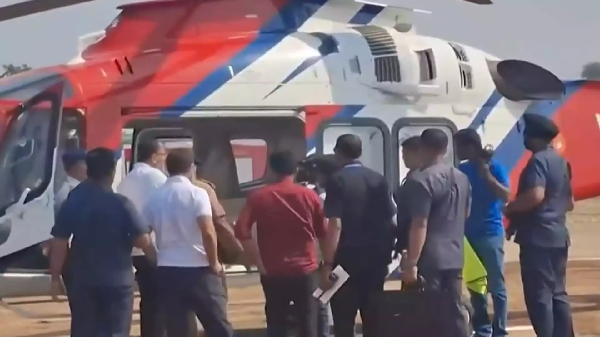 Controversy Over Security Checks and Delays as Rahul Gandhis Bag and Helicopter are Targeted