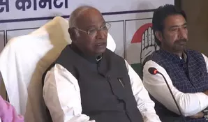 Mallikarjun Kharge predicts INDIA bloc’s victory in Jharkhand, promises to fulfill seven guarantees