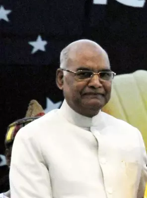 Ramnath Kovind pays tribute to folk singer Sharda Sinha in Patna