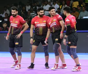 PKL Season 11: Super 10 by Ashu Malik helps Dabang Delhi win big against Bengaluru Bulls